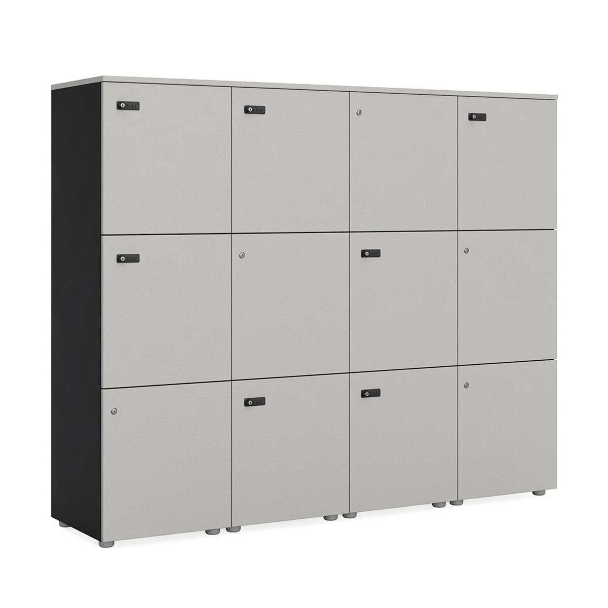 122_lockers_03.jpg