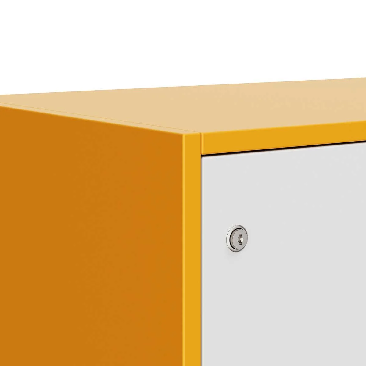122_lockers_09.jpg
