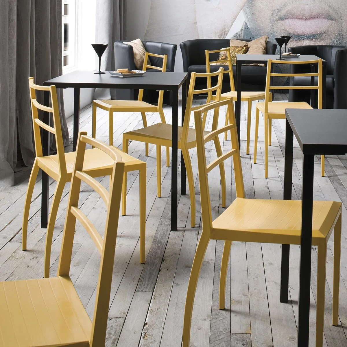 181_tavoli_contract_simply_sala_attesa_01.jpg