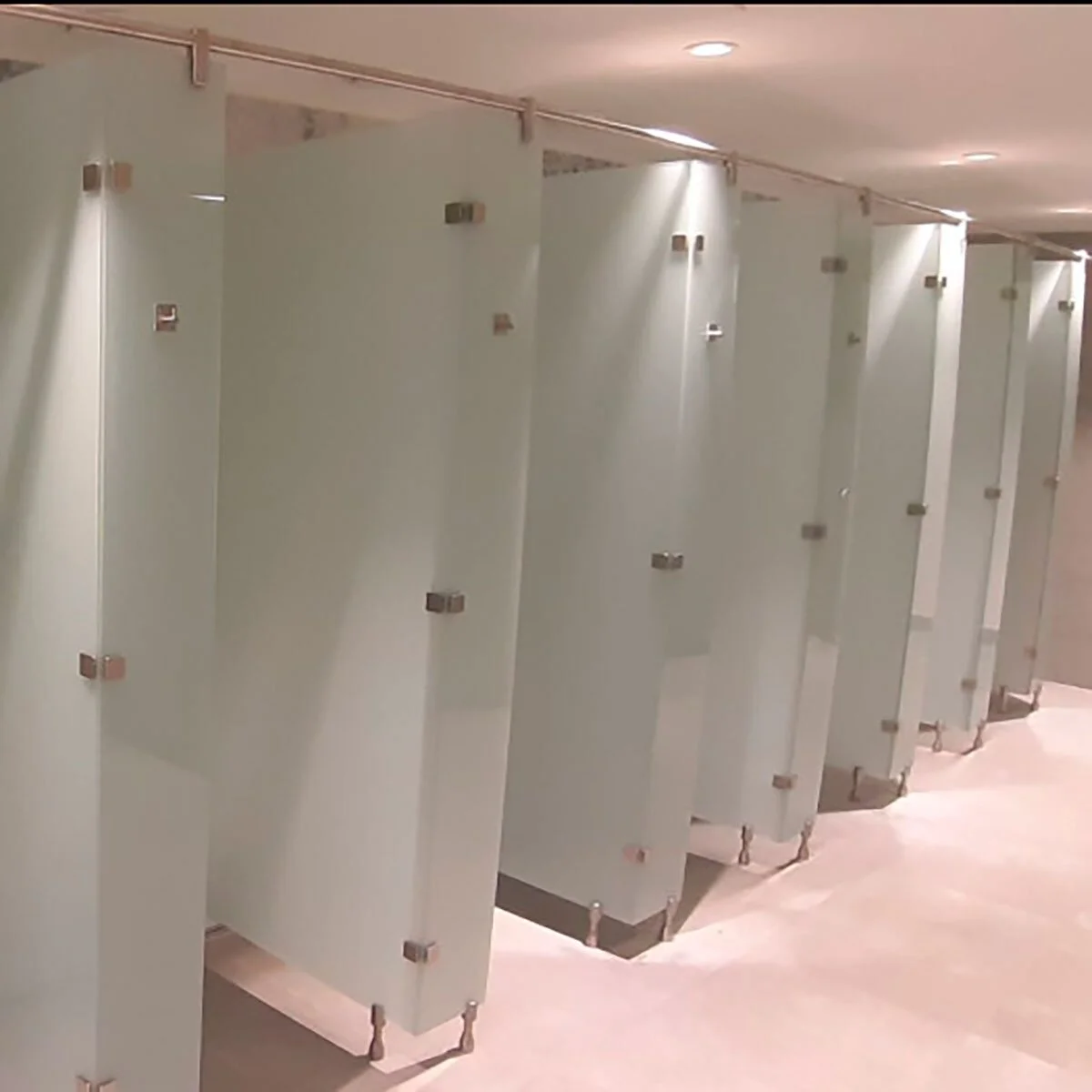 284_pareti_divisorie_per_bagni_box_in_vetro_05.jpg