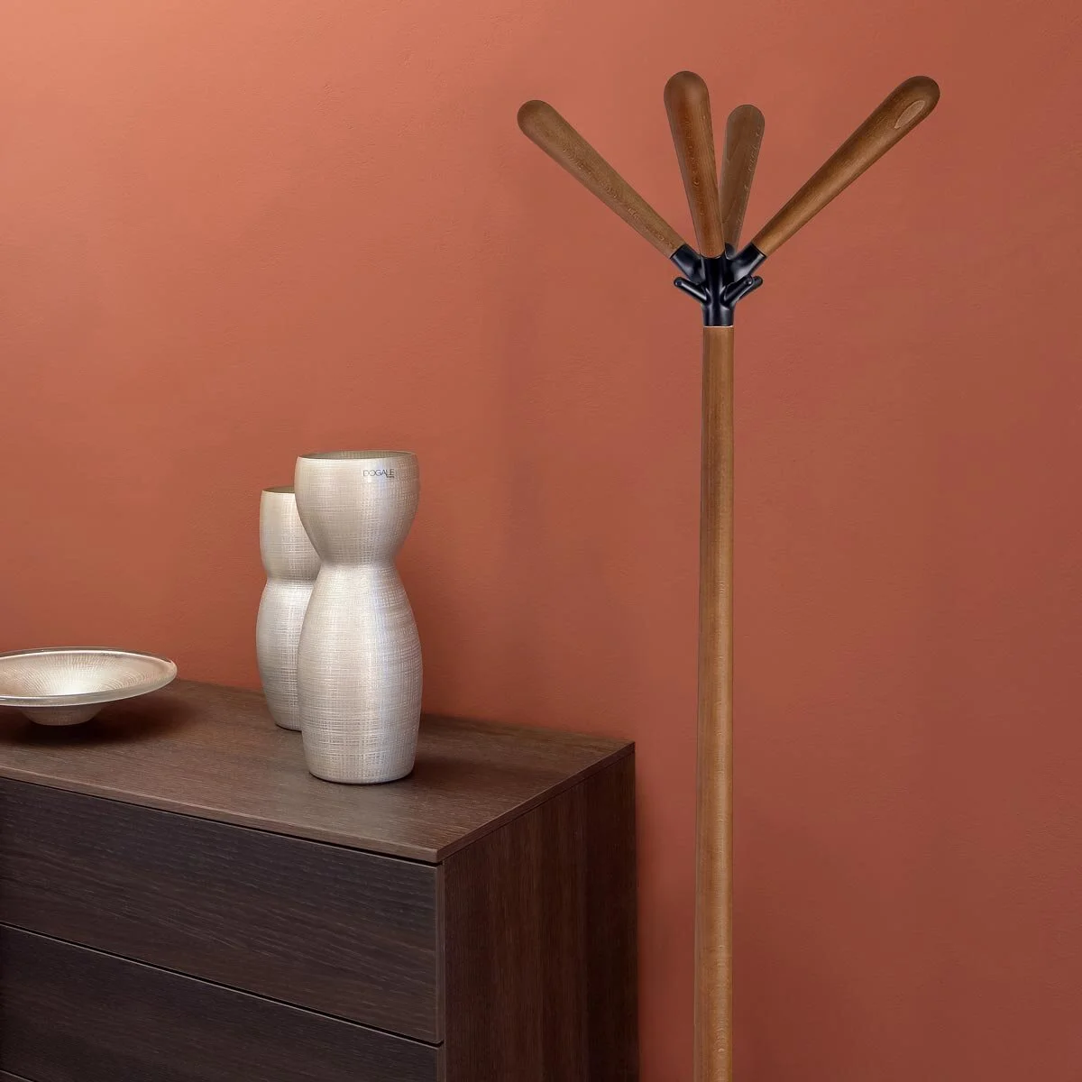 313_complementi_di_arredo_sioux_appendiabiti_da_terra_03.jpg