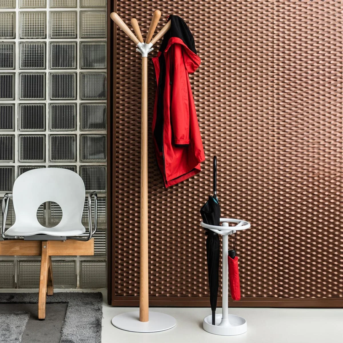 313_complementi_di_arredo_sioux_appendiabiti_da_terra_06.jpg