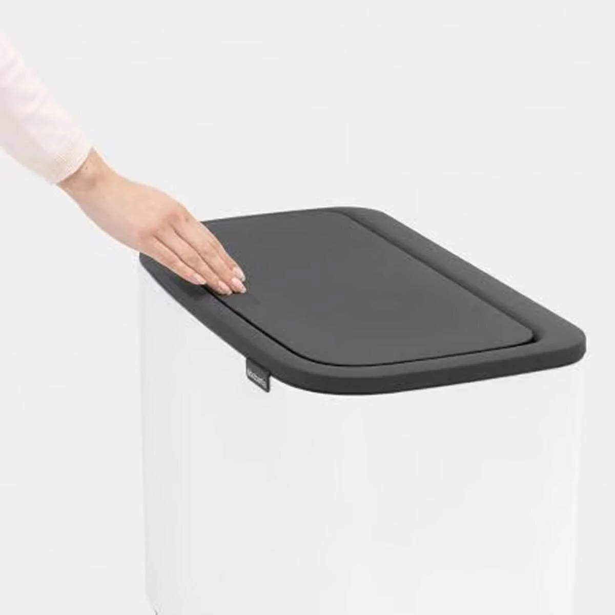 334_pattumiera_complementi_di_arredo_bo_touch_bin_11+23_mineral_white_03.jpg