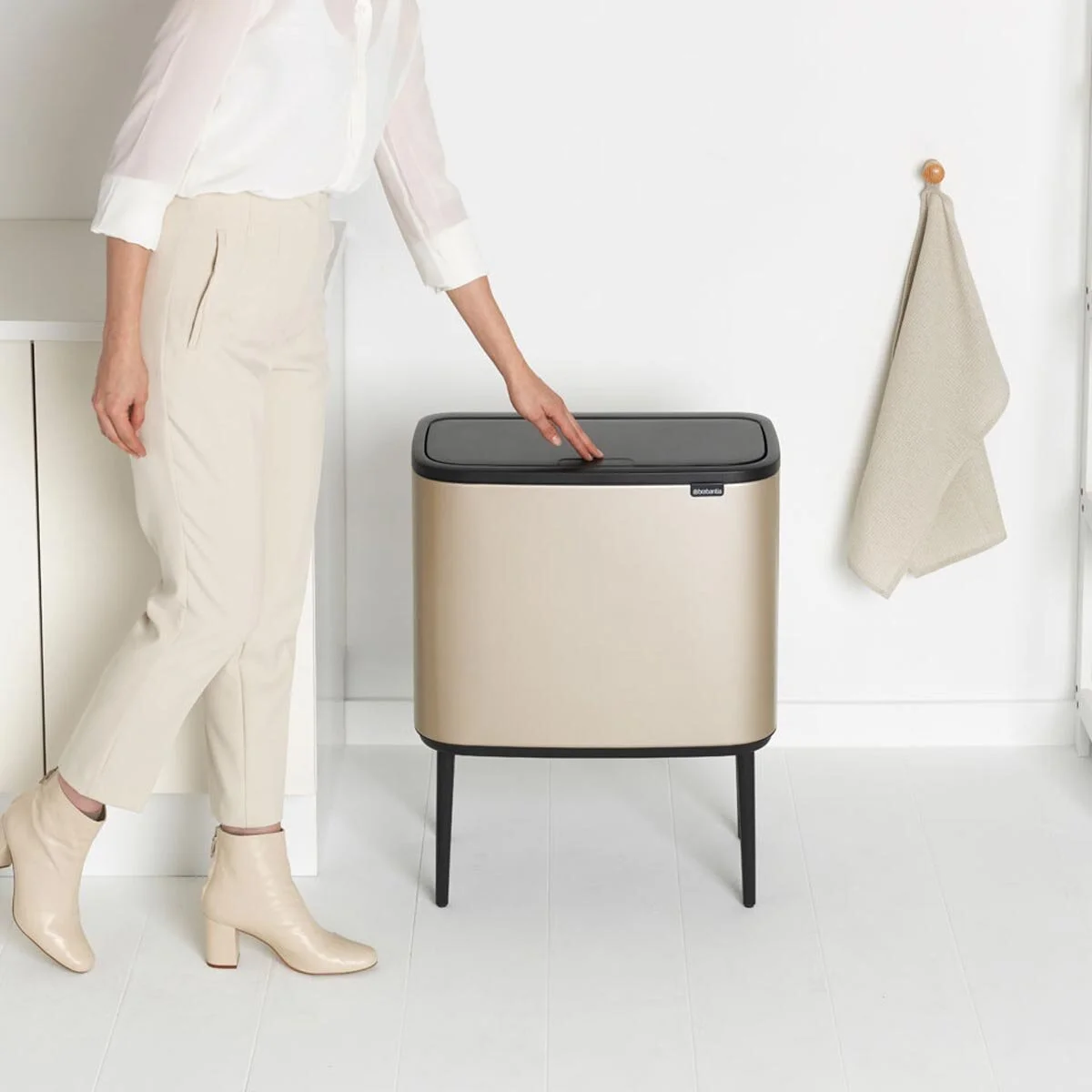 510_Bo-Touch-Bin,-3-x-11L---Metallic-Gold_02.jpg