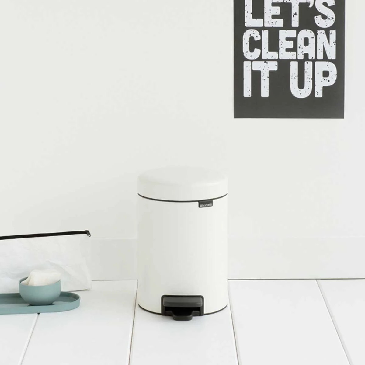 577_NewIcon-Pedal-Bin,-3L---White-(3).jpg