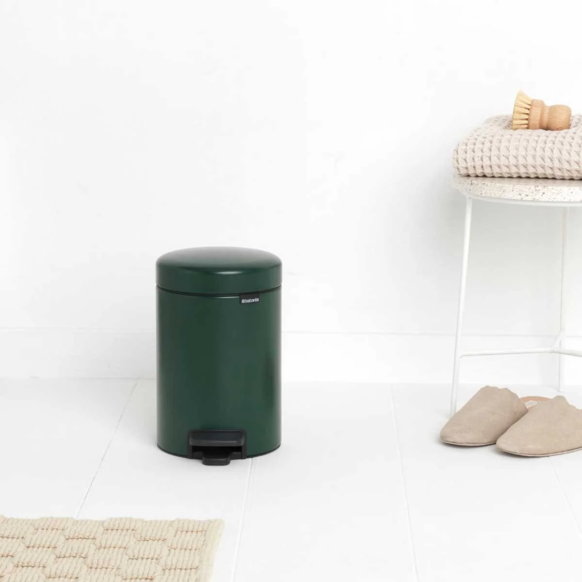 581_NewIcon-Pedal-Bin,-3L---Pine-Green-(5).jpg