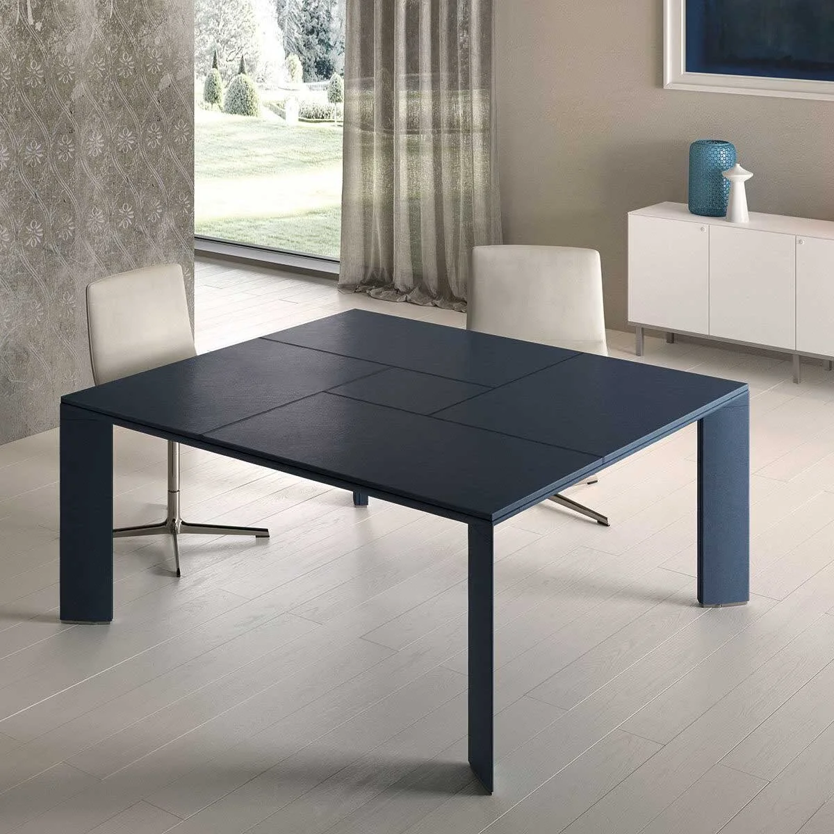641_kono-riunione-pelle-blu-1920x1200.jpg