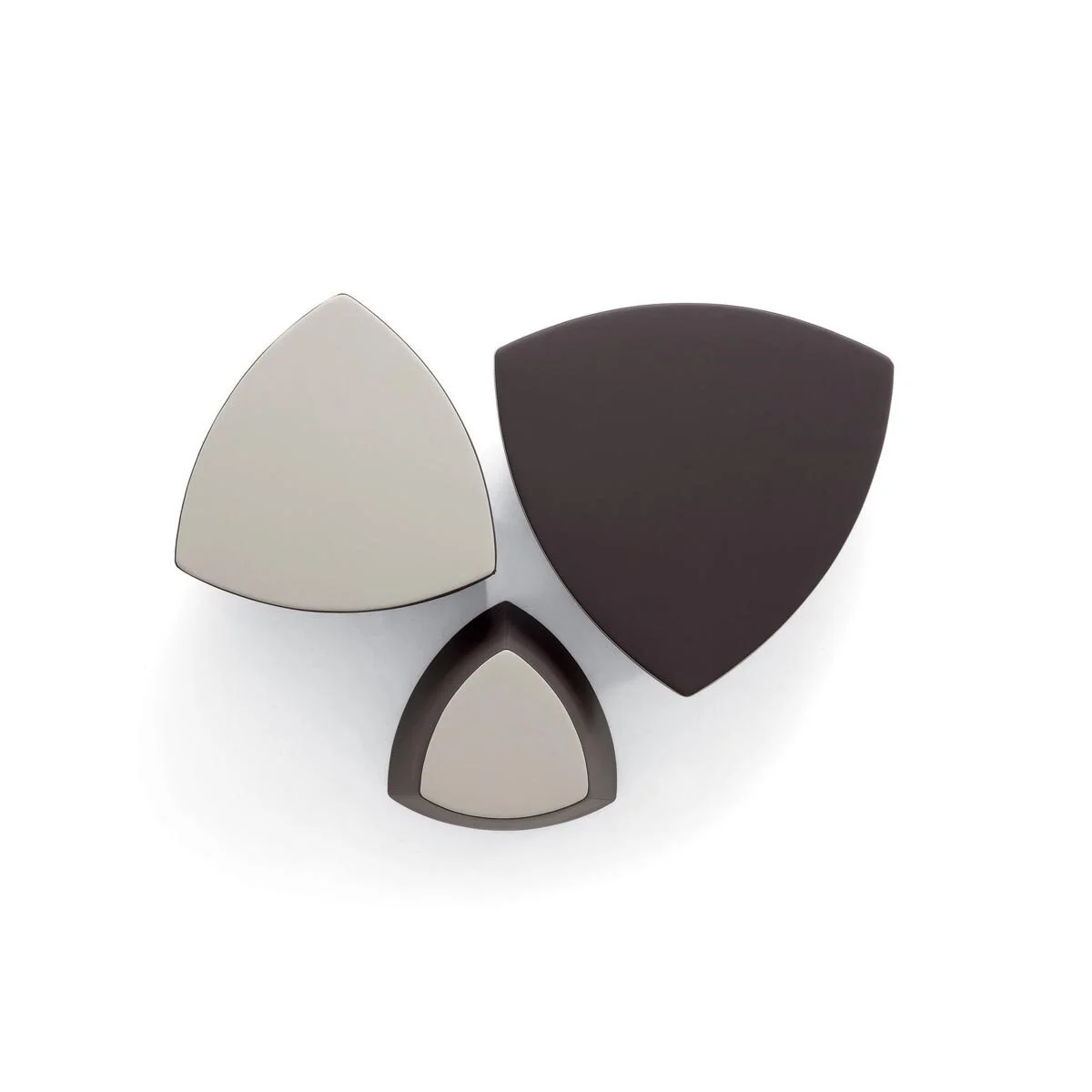 676_kensho-pouf_02.jpg
